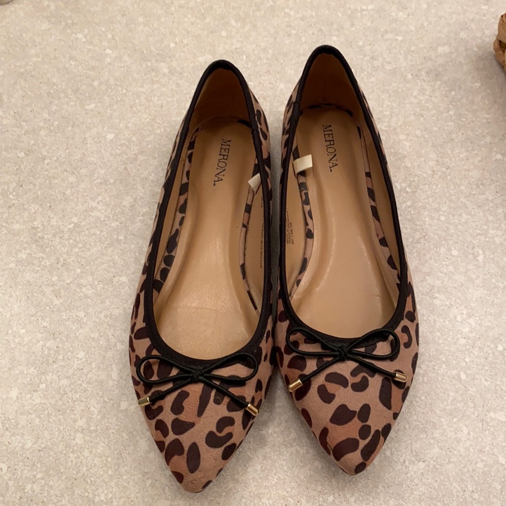 Leopard print flats